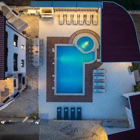 Lealeana In Pula,istrien Villa Póla