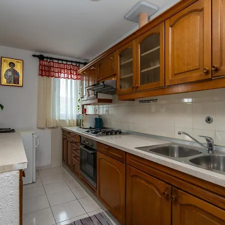 Вилла Lealeana In Pula,istrien Пула