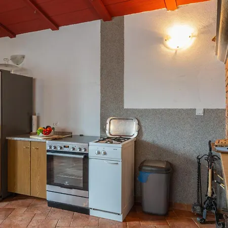 Lealeana In Pula,istrien 普拉